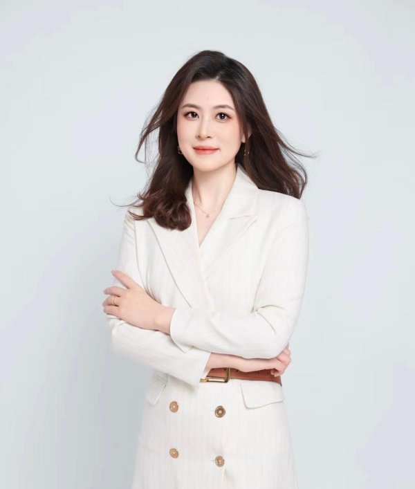 保险保障为智驾规模化加速，保费未来有望比人驾低50%以上