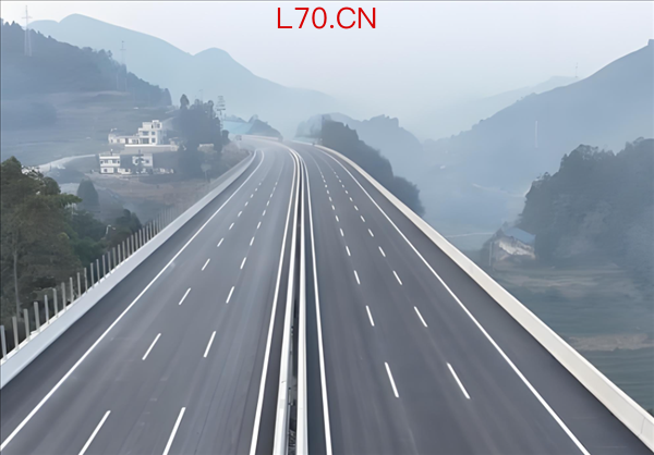 高速公路上的“69车道线”你认识吗?看懂可秒判车距