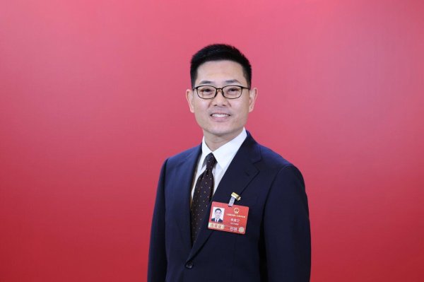 两会声音｜李建卫代表：优化枢纽空间布局 织密城乡配送网络
