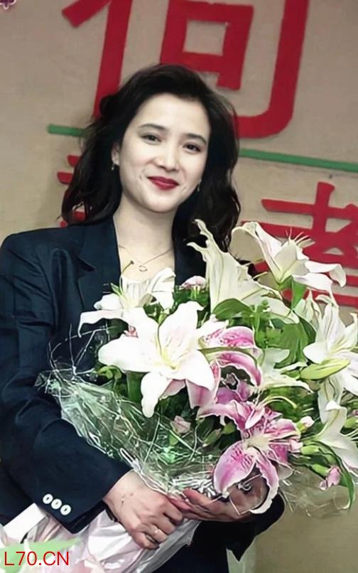 何晴朱媛媛抗癌失败后，70岁抗癌25年的李雪健，给所有人敲响警钟