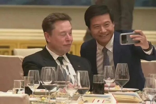 雷军的AI硬件野心